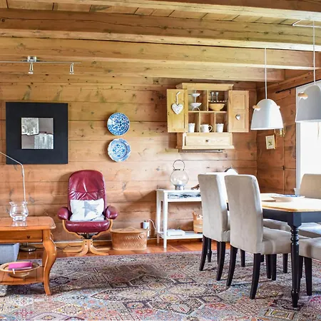 Tatil Evi 2 Bedroom Awesome In Torvikbygd Tyrvikbygd