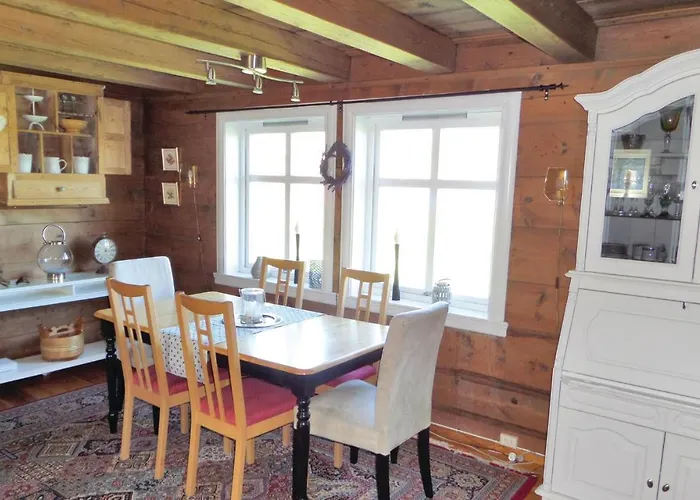 Ferienhaus 2 Bedroom Awesome In Torvikbygd