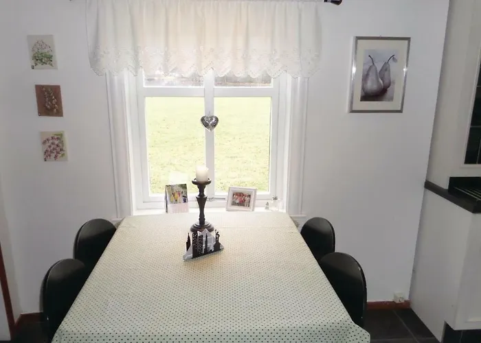 Ferienhaus 2 Bedroom Awesome In Torvikbygd *